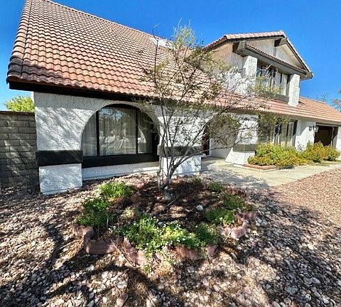 2nd image of 6762 Costa Pl