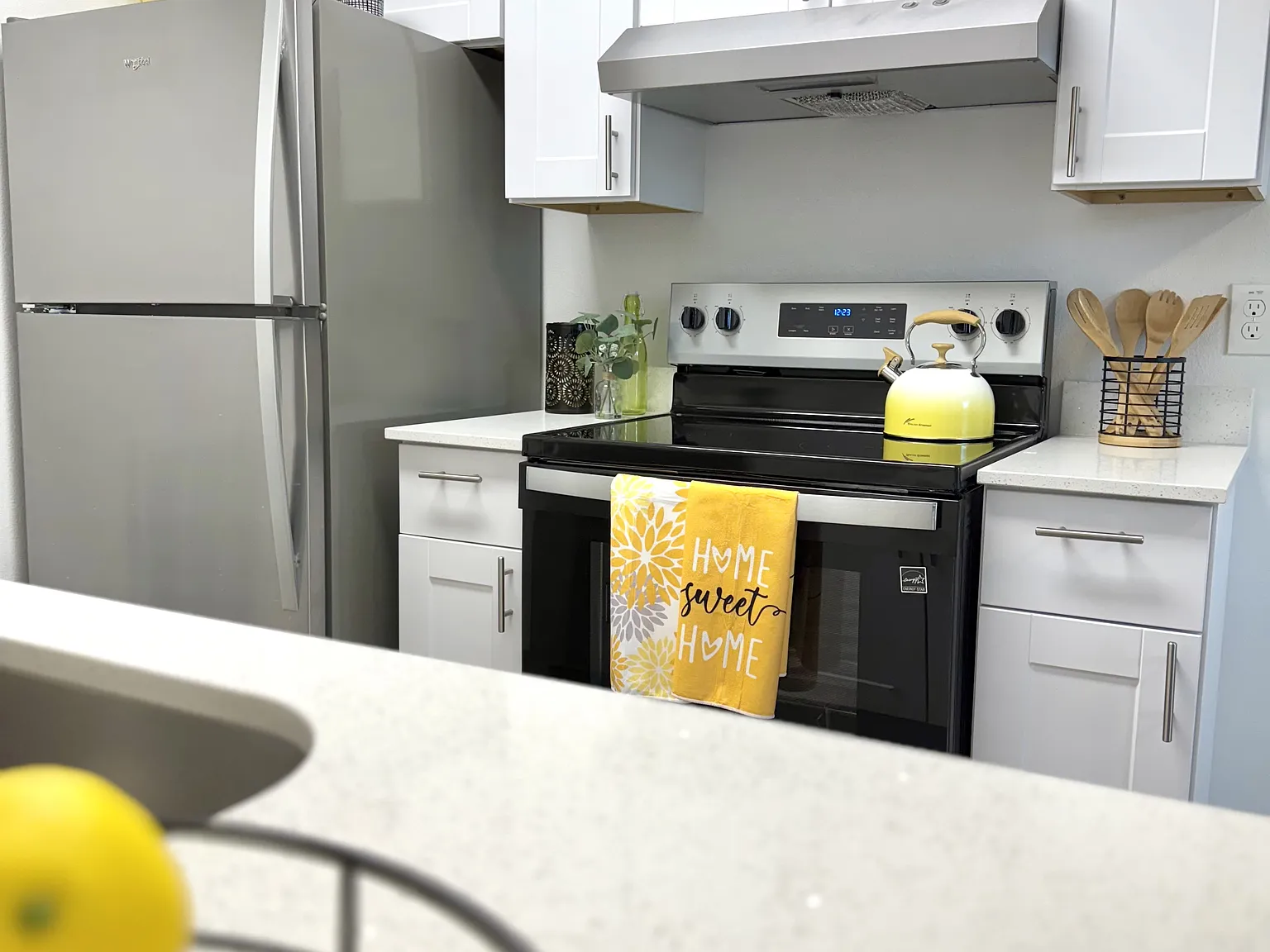 Prestonwood Hillcrest Apartments — Photo 2