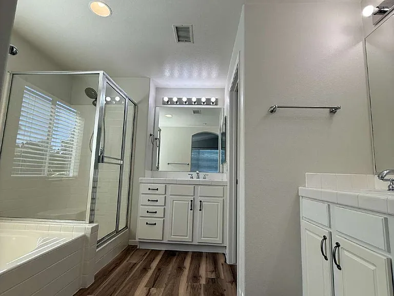6446 Alexandri Cir — Photo 24