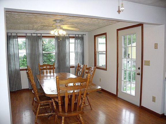 3rd image of 3248 Riverpoint Ct