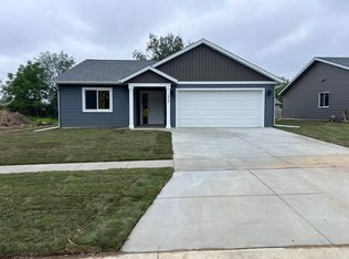 1427 Sunrise Ave SE, Rochester, MN 55904