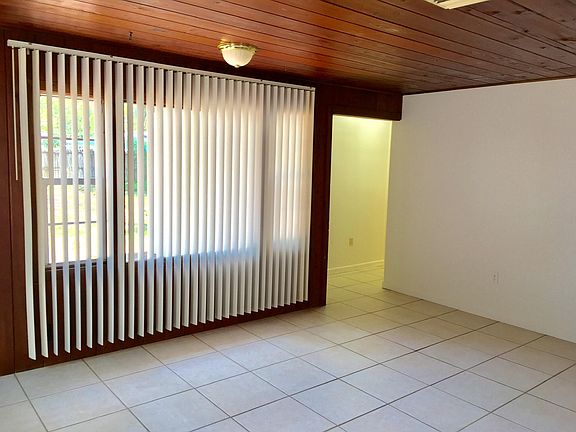 4th image of 1156 41st St