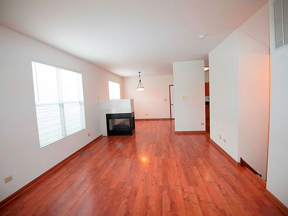 3rd image of 2349 Woodhill Ct