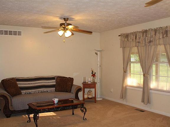 4th image of 3778 Schloss Ln