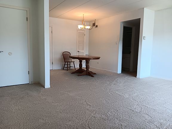 3rd image of 10831 S Keating Ave