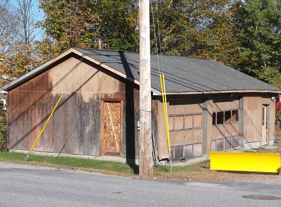 2nd image of 538 Western Ave
