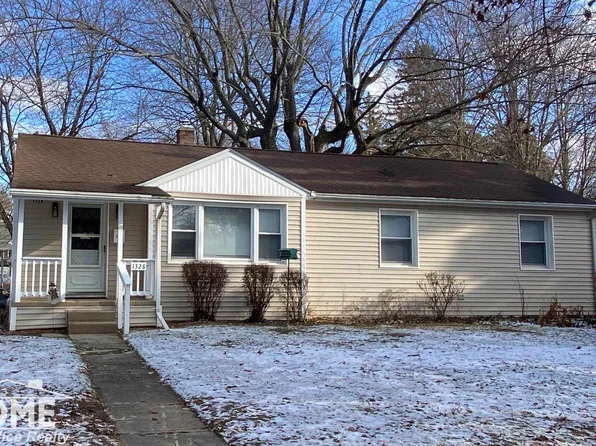 1328 N Ball St, Owosso, MI 48867