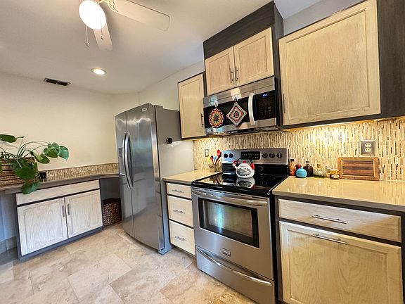 5th image of 7613 4th Ave W #7613