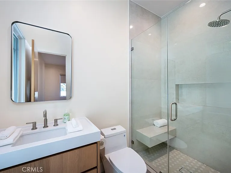 4906 Gaviota Ave — Photo 21
