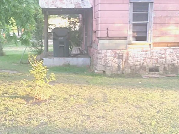 507 N Eagle St, Weimar, TX 78962