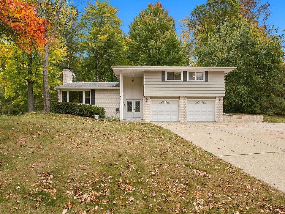1st image of 1815 Valorane Blvd