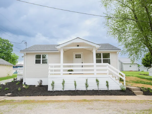 259 E Wayne St, Spencer, IN 47460