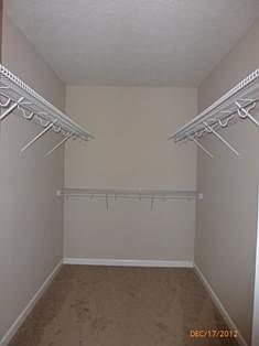 5th image of 3121 Twelve Oaks Blvd