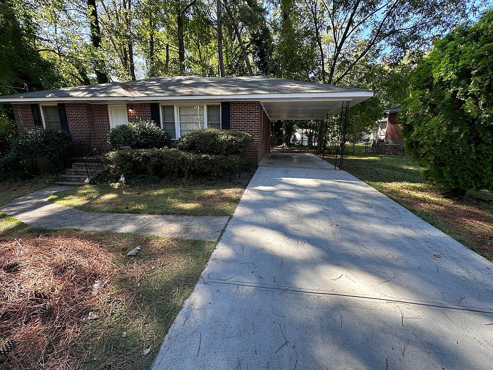 1st image of 119 Larose Cir SE