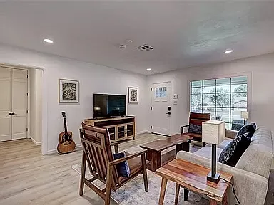 1410 Abbey Dr — Photo 11