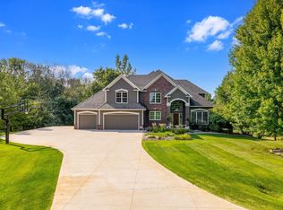 9427 195th St E, Prior Lake, MN 55372