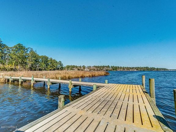 5th image of 11 Shore Drive W LOT 7