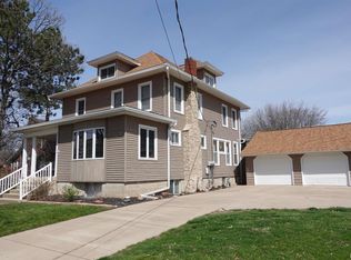 579 E Losey St, Galesburg, IL 61401