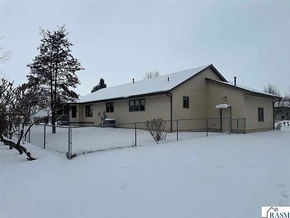 2nd image of 1411 8th St N
