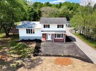 1528 Matthews Town Rd, Hanover, MD 21076