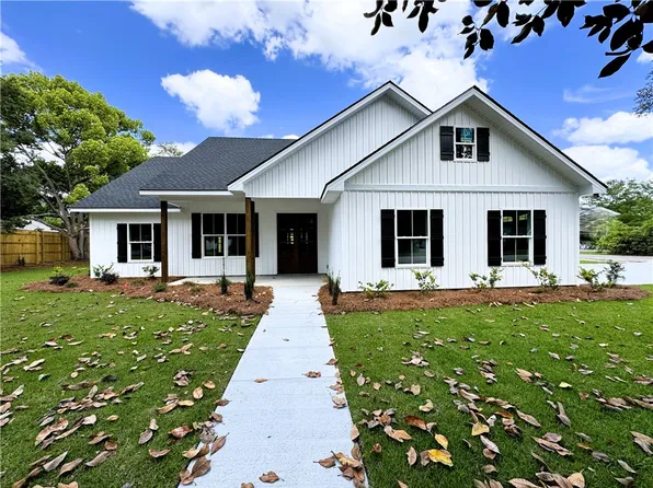 675 Cherry St, Jesup, GA 31546