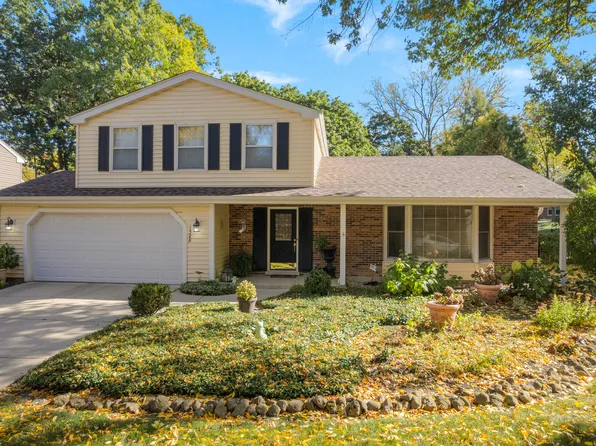 1528 Shenandoah Ln, Naperville, IL 60563