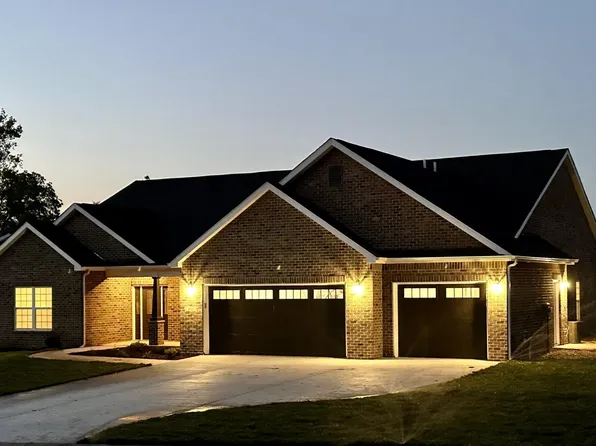 4318 Admirals Landing Dr, Lafayette, IN 47909