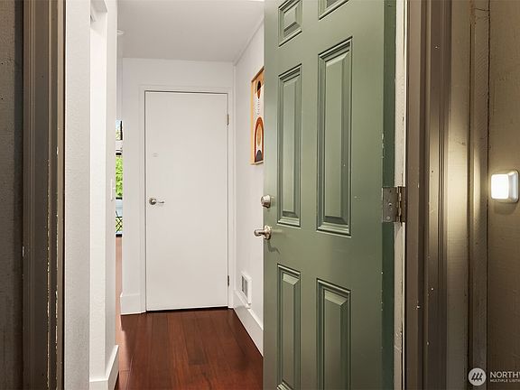 4th image of 6640 137th Avenue NE #501