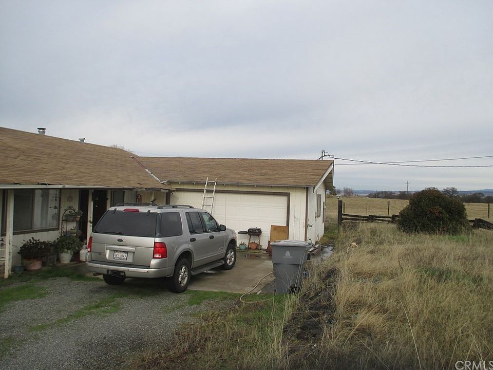 2nd image of 104 Lone Tree Rd