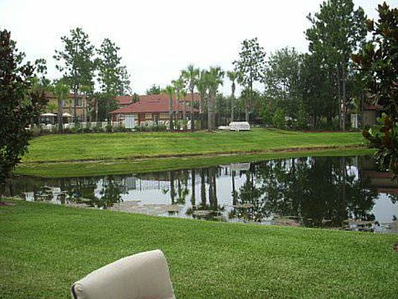 3rd image of 619 Briar Way Ln