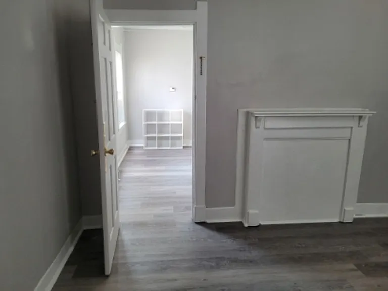 112 Boston Ct — Photo 6