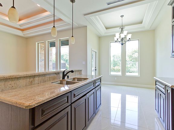 3rd image of 3333 Water Oak Drive