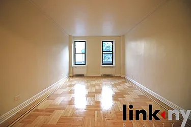 Rented by Link NY Realty