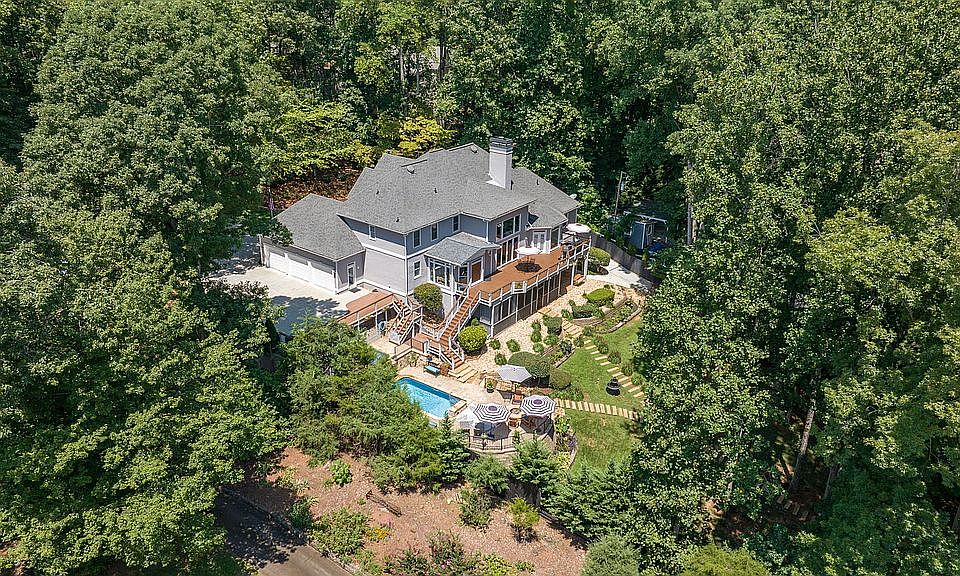 1st image of 435 Robertson Rd
