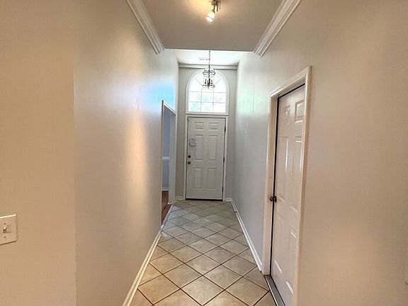 5th image of 829 Ruffin St
