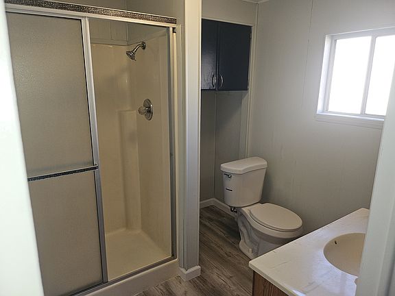 3rd image of 7648 E Glade Ave