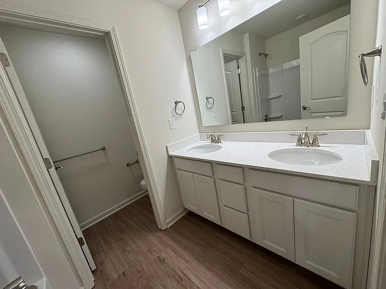 6837 Bridle Oaks Ct — Photo 29