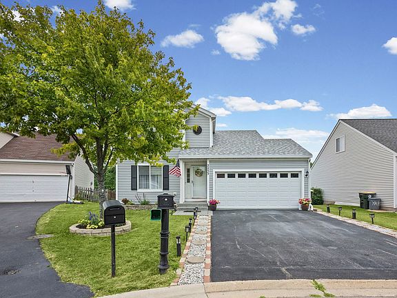 2nd image of 2253 N Stonehedge Ct
