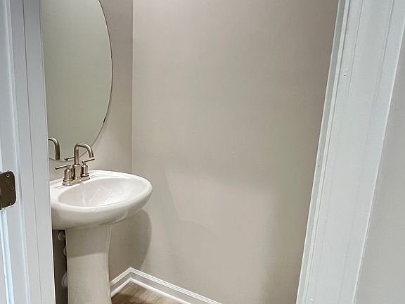 For Rent: $1,850 (3 beds, 3 baths, Loft, 1,597 Square Feet)