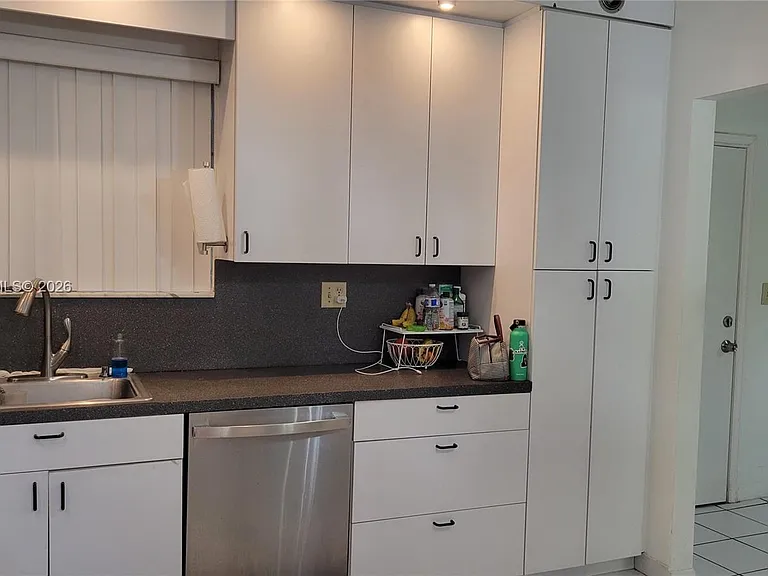 461 Ives Dairy Rd #204-2 — Photo 7