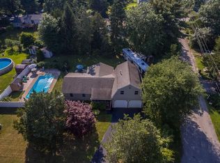 1 Hemlock Dr, Exeter, RI 02822