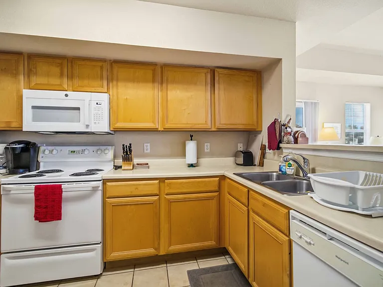 1000 Villagio Cir #201 — Photo 13