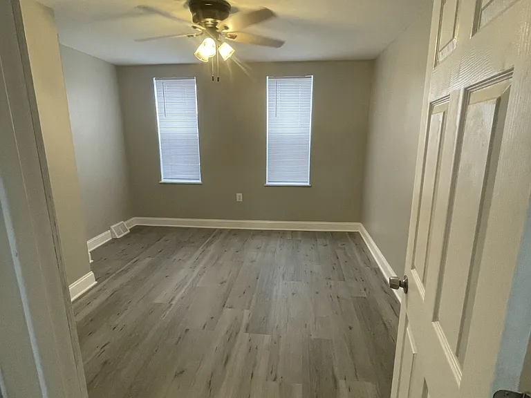 3356 N Hancock St — Photo 2