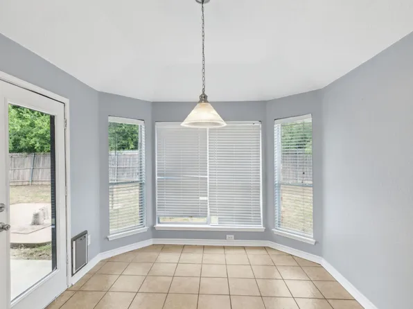 1506 Sabine Dr, Midlothian, TX 76065