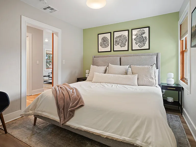 523 NW Colorado Ave #200 — Photo 19
