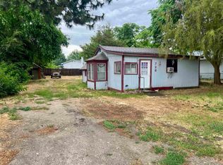 728 S Hayes Ave, Emmett, ID 83617