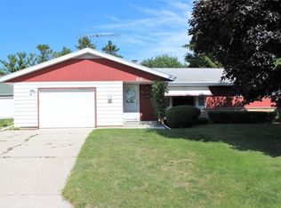 86 Bryant Ct, Sheboygan Falls, WI 53085