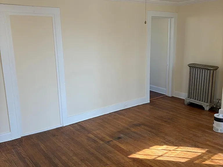 119 Williams St #Y — Photo 7