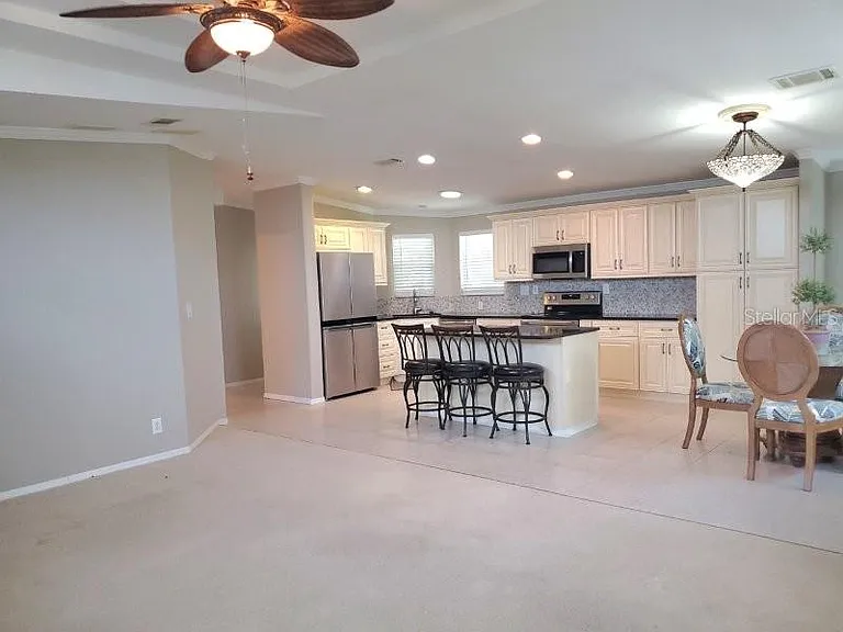 14 Freeman Ave — Photo 14