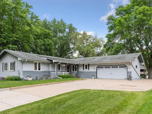 6401 Doron Ln, Edina, MN 55439